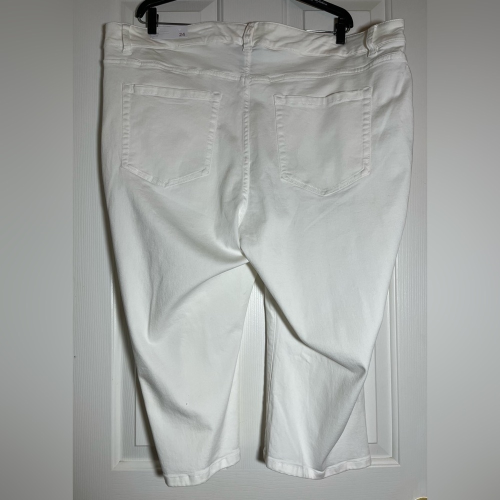 Lane Bryant White Ankle & Cropped Women’s Jeans - Picture 6 of 11